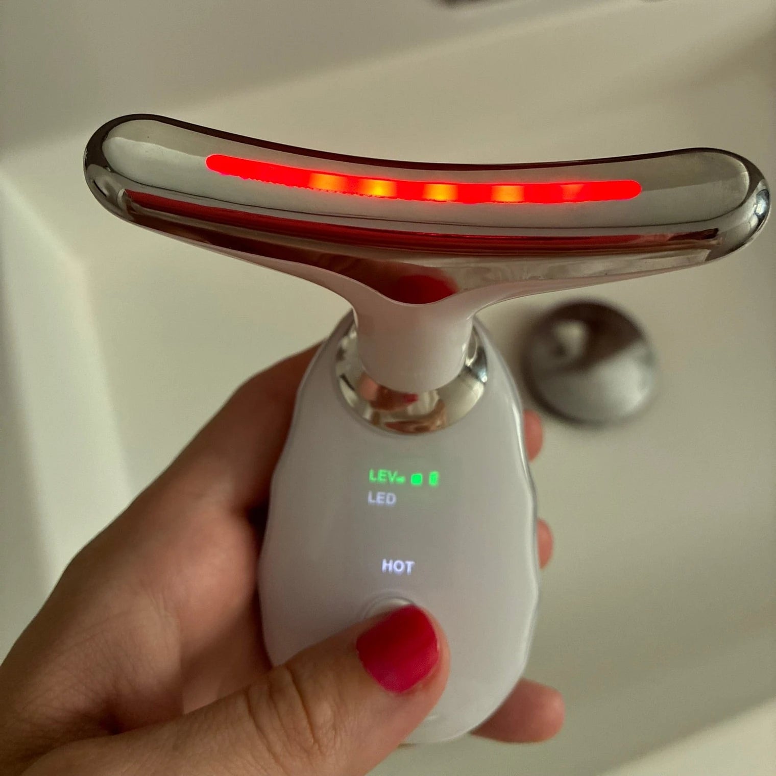 Masajeador Facial LED Sculpt - Imagen 3
